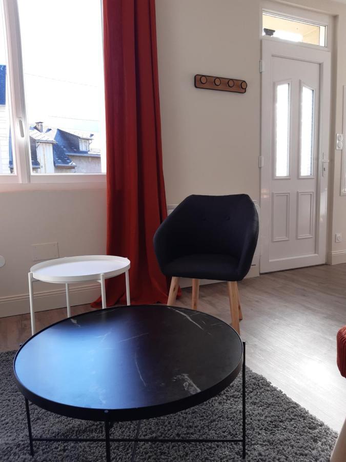 T3 Neuf 65M2 5 Personnes Avec Jardin Au Calme, Menage Inclus, Local Velo Leilighet Bagnères-de-Luchon Eksteriør bilde